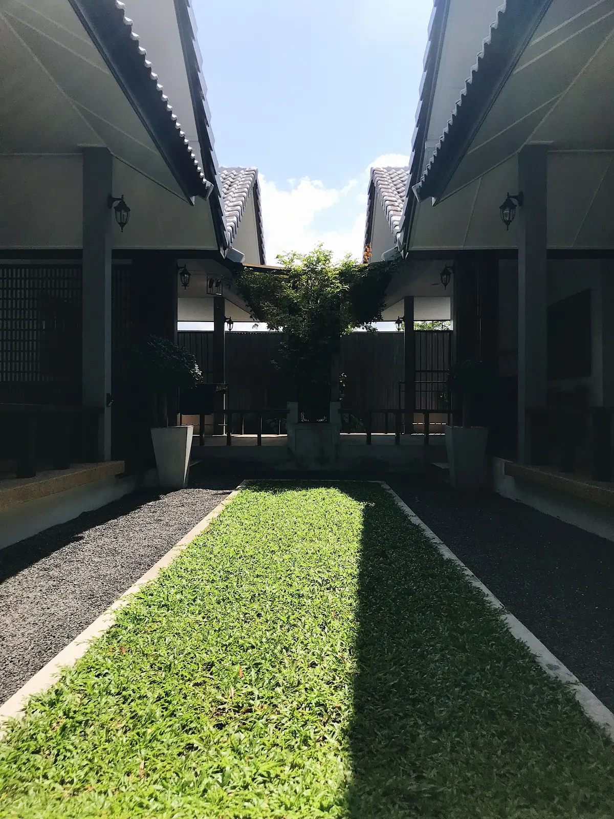 Courtyard walkway